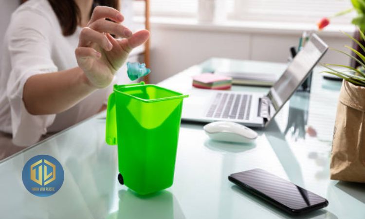 TOP thùng rác mini ?? bàn v?n phòng ??p b?n và d? th??ng