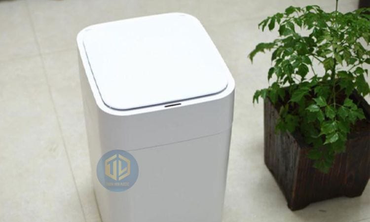 Thùng rác th?ng minh