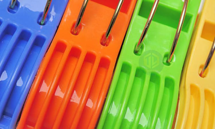 ?ng d?ng c?a nh?a HIPS