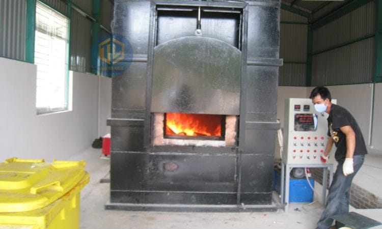 Lò ??t rác th?i y t?