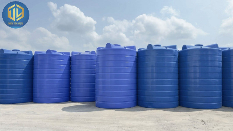 bon-nhua-2000-lit-gia-bao-nhieu-2