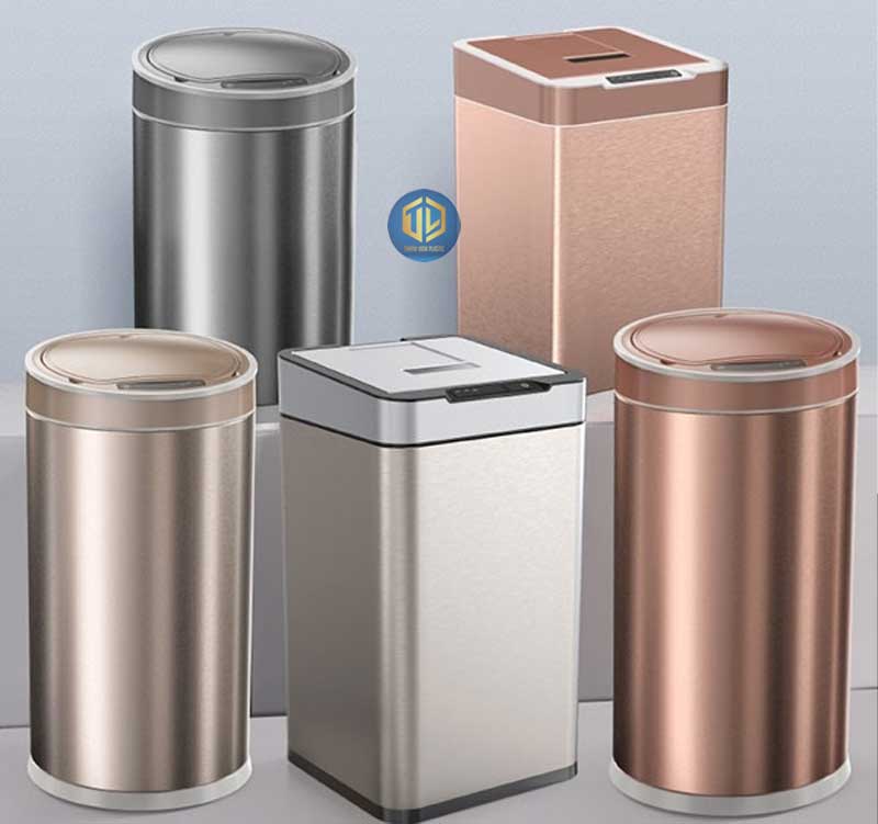 Thùng rác th?ng minh: Tính n?ng, phan lo?i, l?i ích và giá bán